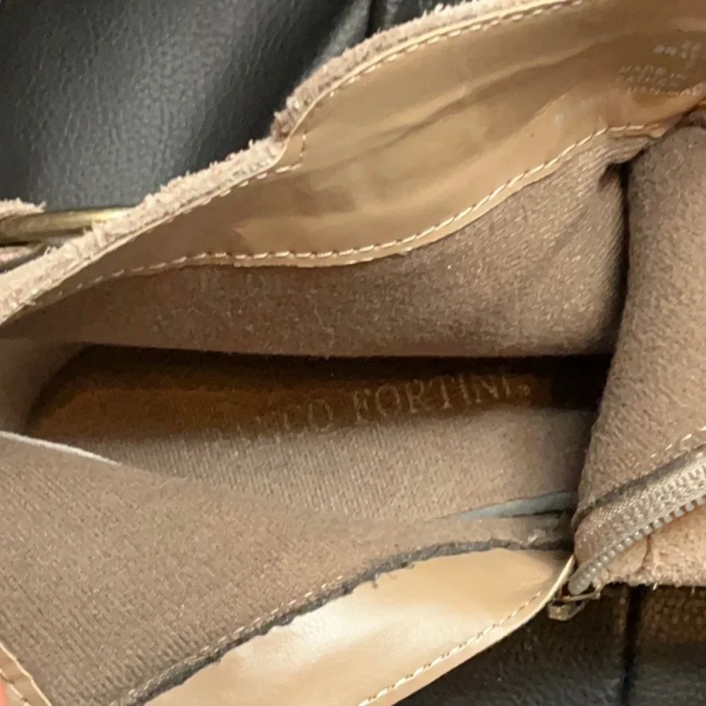 Franco Fortini Stylish Tan suede Ankle‎ Boots size 7